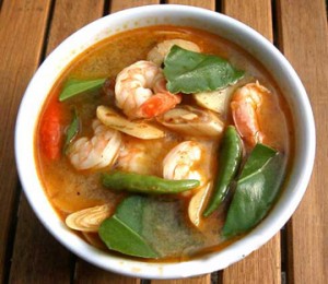 Vietnamese tom yum soup 03